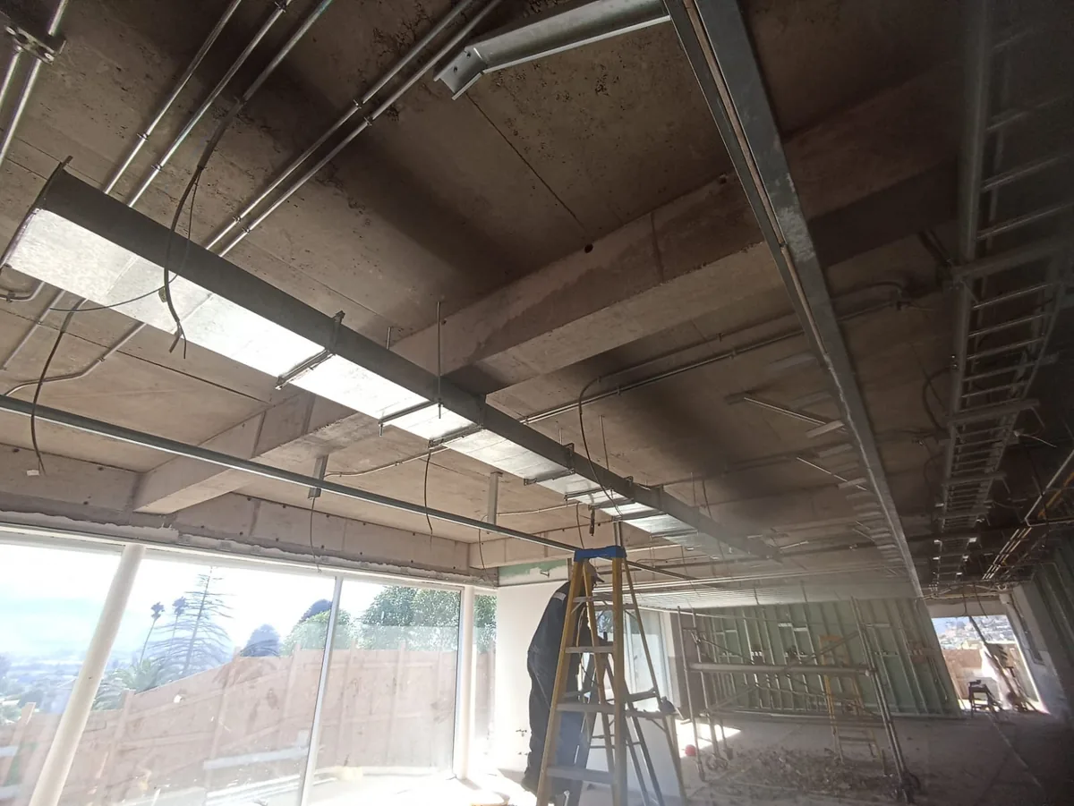 Instalación de climatización comercial por M&P